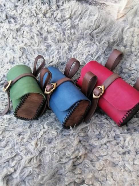 Taštice s dřevěnými boky - Barva: Černá