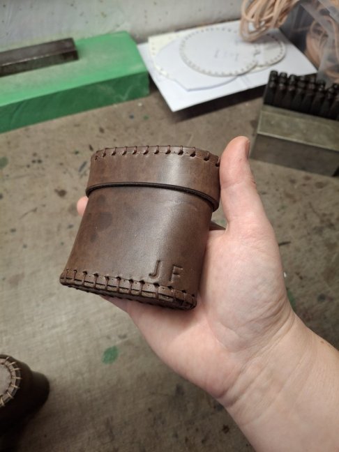 Kalíšek na kostky oválný - Barva: Zelená